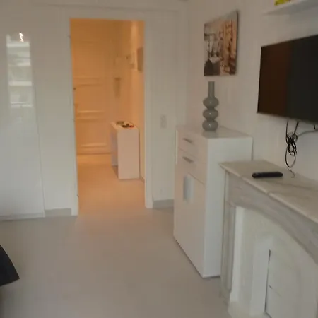 Cannes, Croisette, Palais Miramar Apartamento *