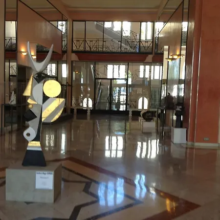 Cannes, Croisette, Palais Miramar