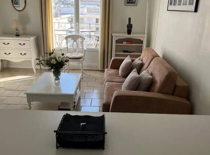 Cannes, Croisette, Palais Miramar Cannes