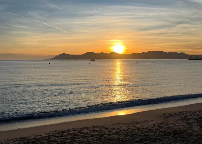 Cannes, Croisette, Palais Miramar