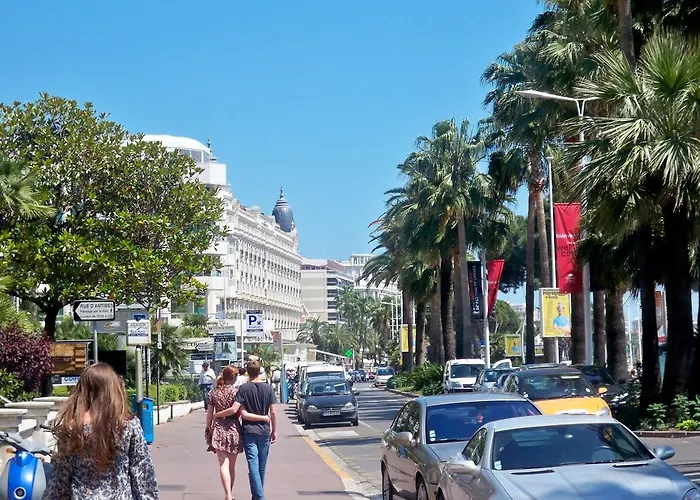 Cannes, Croisette, Palais Miramar * كان