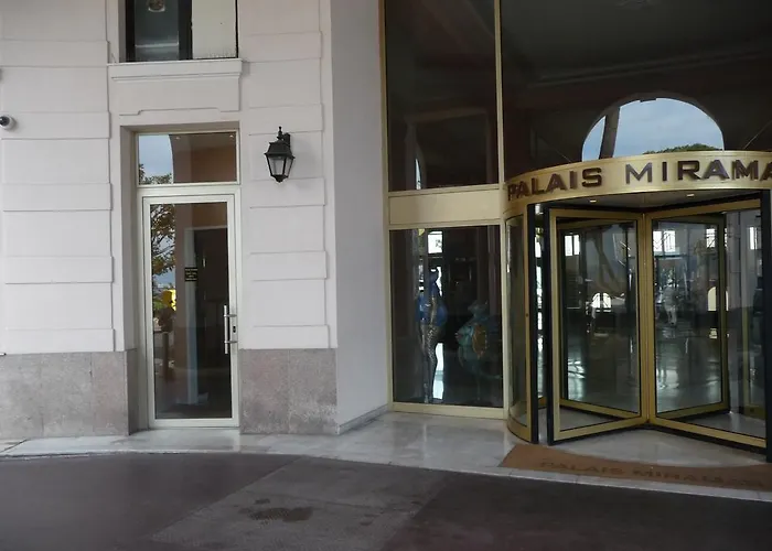 Cannes, Croisette, Palais Miramar Appartamento *